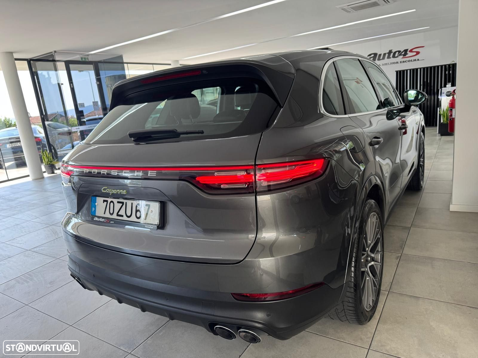 Porsche Cayenne E-Hybrid - 11