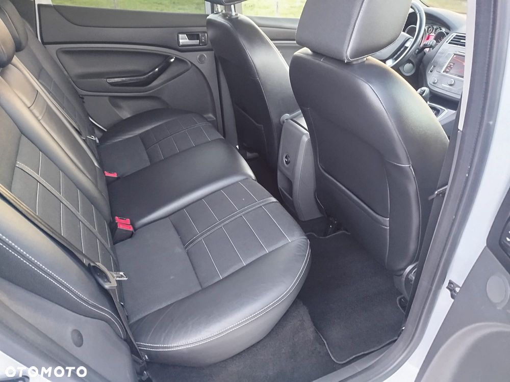 Ford Kuga 2.0 TDCi 4x4 Individual - 6