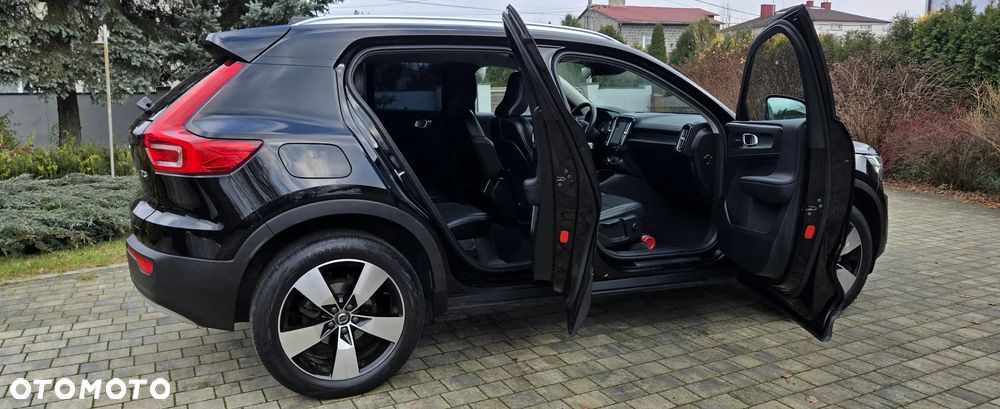 Volvo XC 40 T3 Momentum Pro - 11