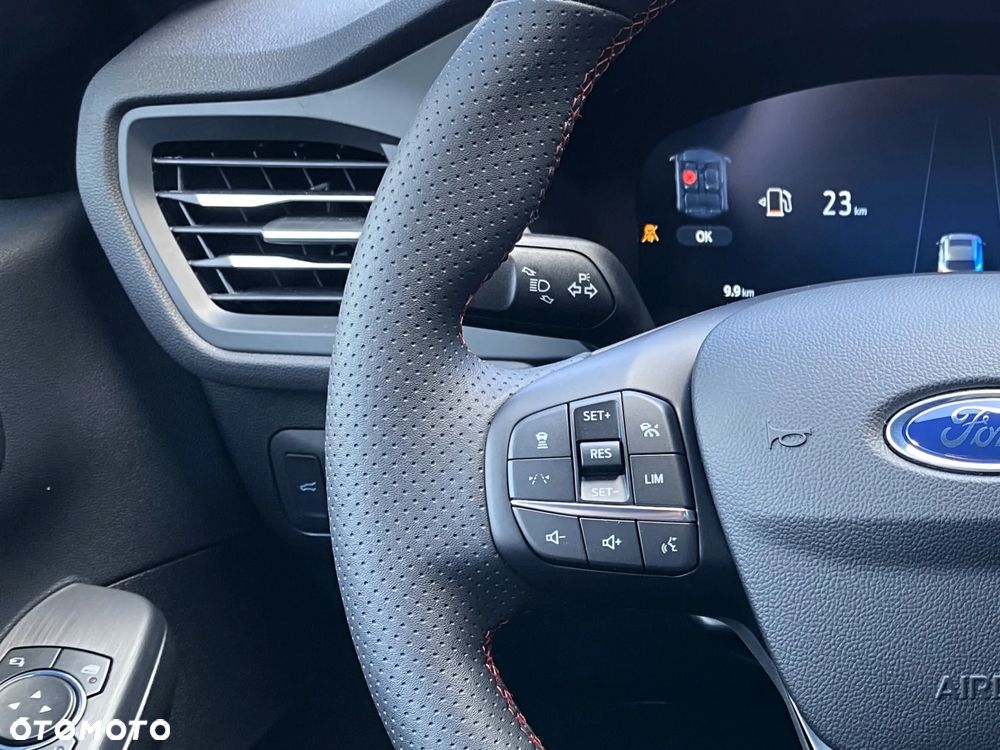 Ford Kuga 2.5 FHEV AWD ST-Line X eCVT - 17