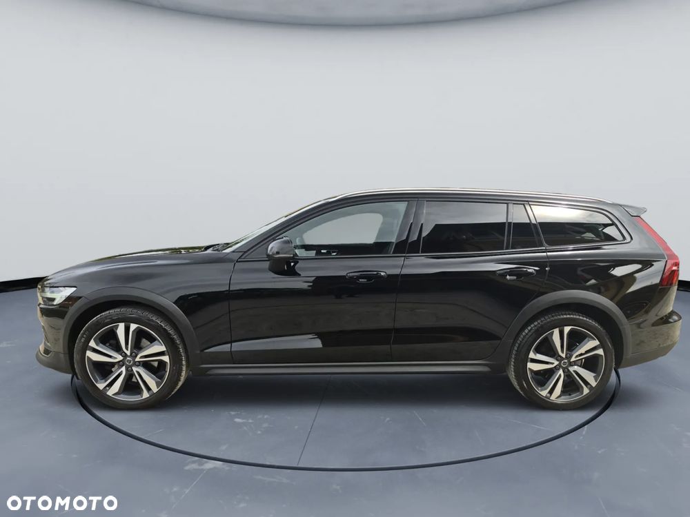 Volvo V60 Cross Country B4 D AWD Ultimate - 5