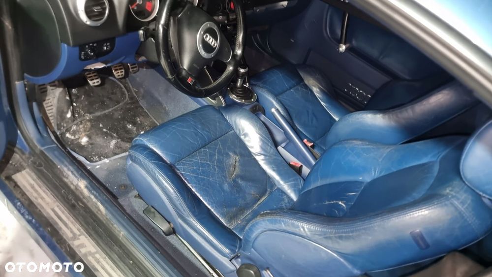 SKÓRA AUDI TT 8N FOTELE BOCZKI KANAPA EU - 2