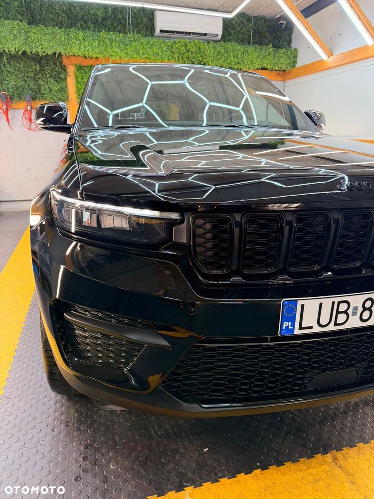 Jeep Grand Cherokee - 3