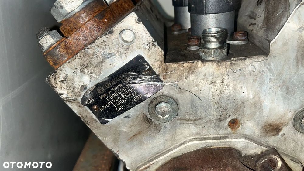 Pompa wtryskowa Bosch Pompa wysokiego ciśnienia MAN "V"  MAN 51.11103-7762 F00BC00010 CR / CP9V4/L820710 - 2