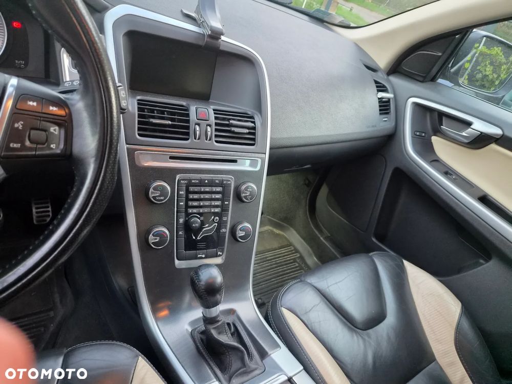 Volvo XC 60 DRIVe Momentum - 18