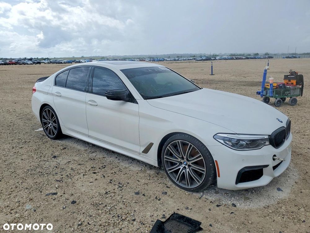 BMW Seria 5 M550i xDrive sport - 1