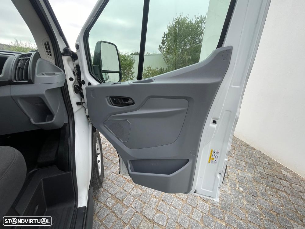 Ford Transit - 21