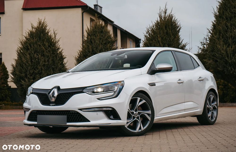 Renault Megane ENERGY TCe 205 EDC GT - 3