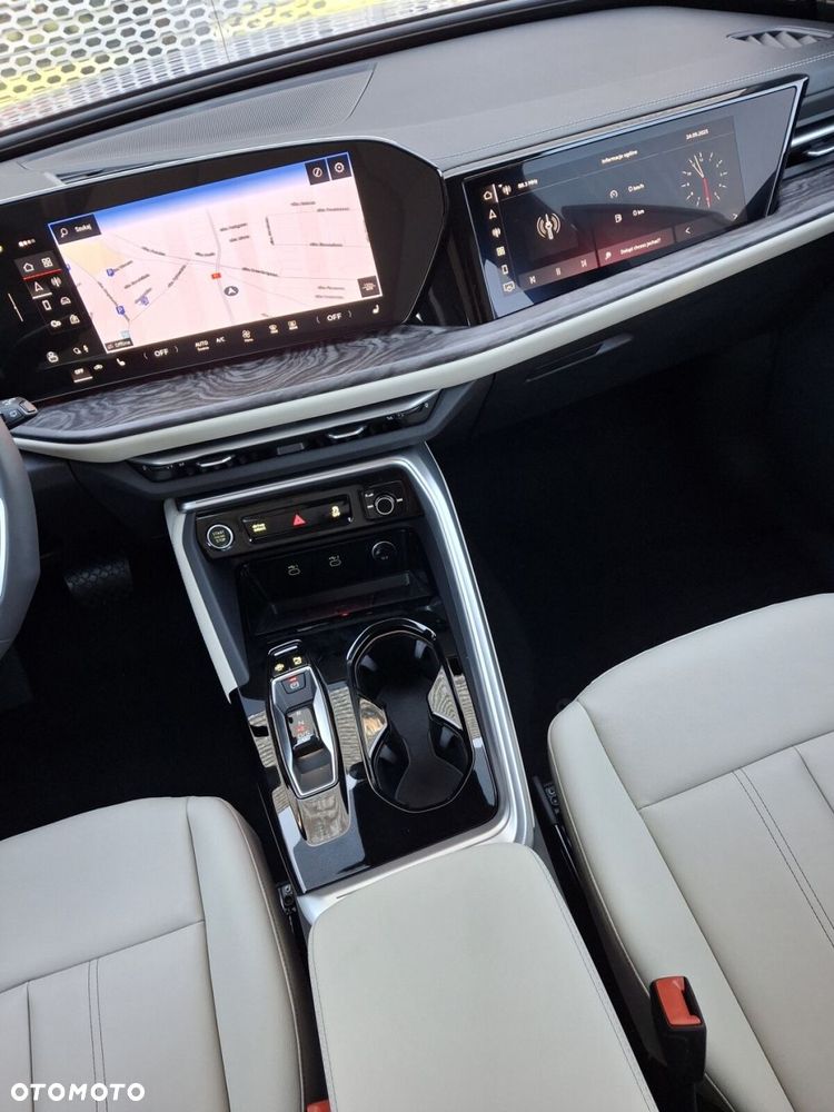 Audi Q5 Sportback - 22