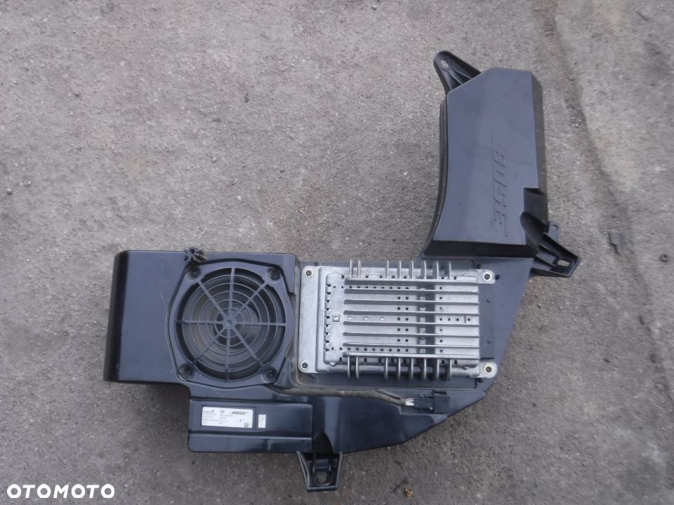 Seat Exeo kombi  BOSE glosniki wzmacniacz SUBWOOFER  3R0035382A - 1