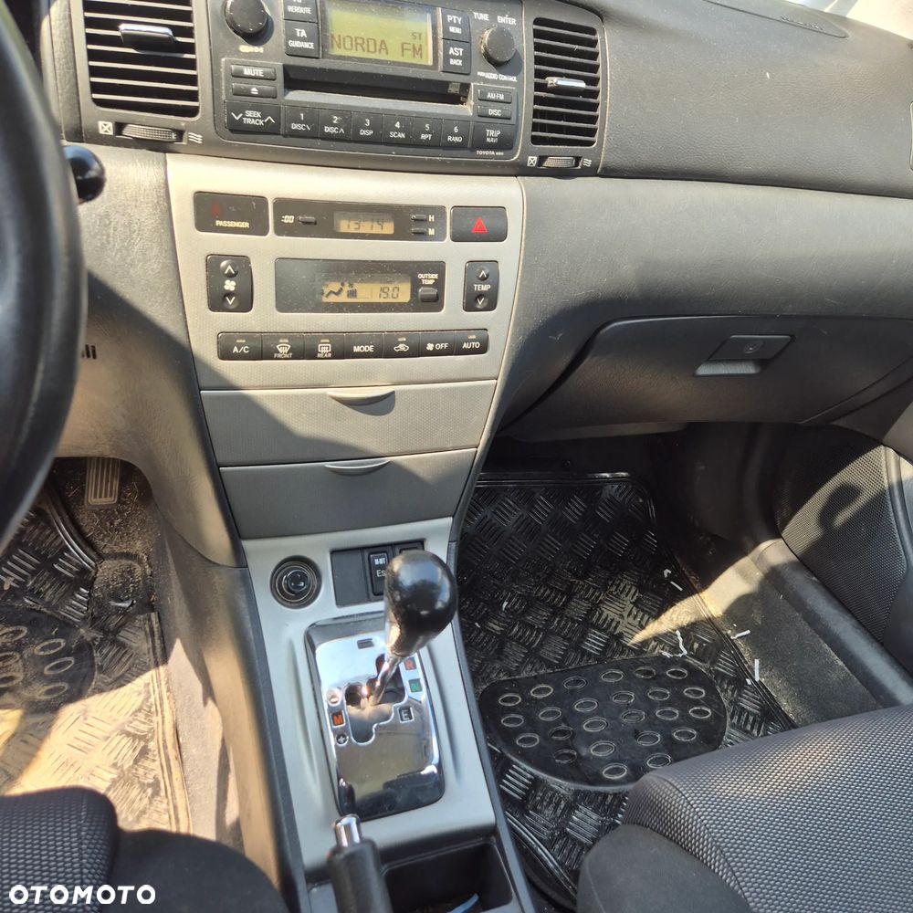 Toyota Corolla 1.4 D-4D - 15
