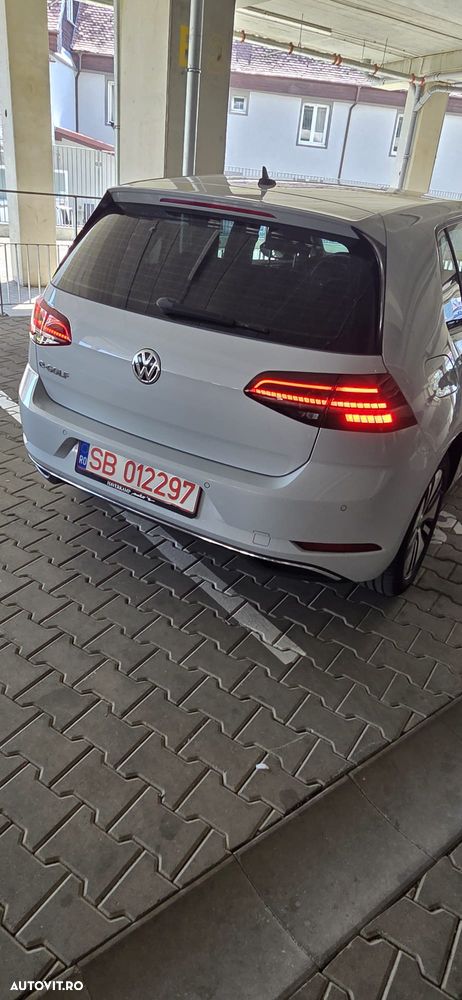 Volkswagen Golf e-Golf - 14