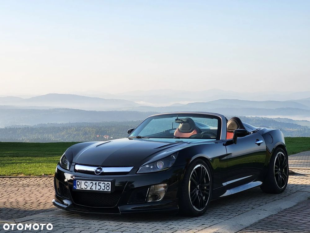 Opel GT 2.0 Turbo - 1