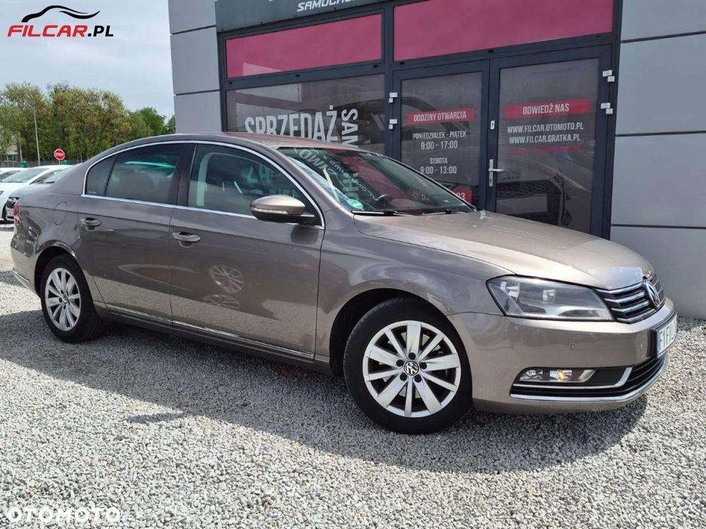 Volkswagen Passat - 16