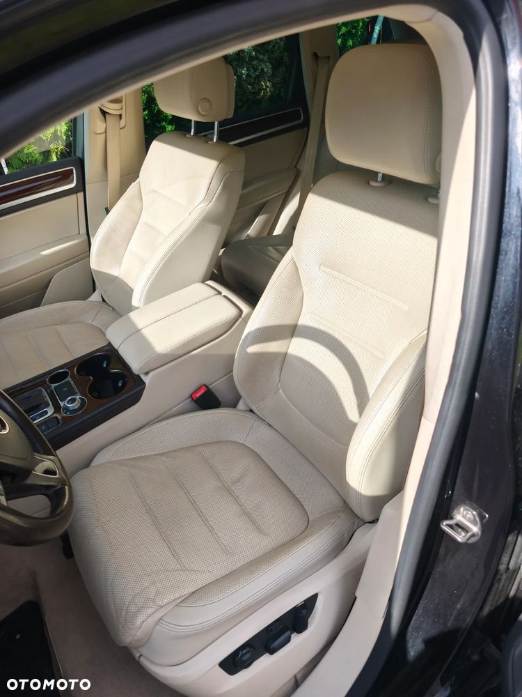 Volkswagen Touareg - 15