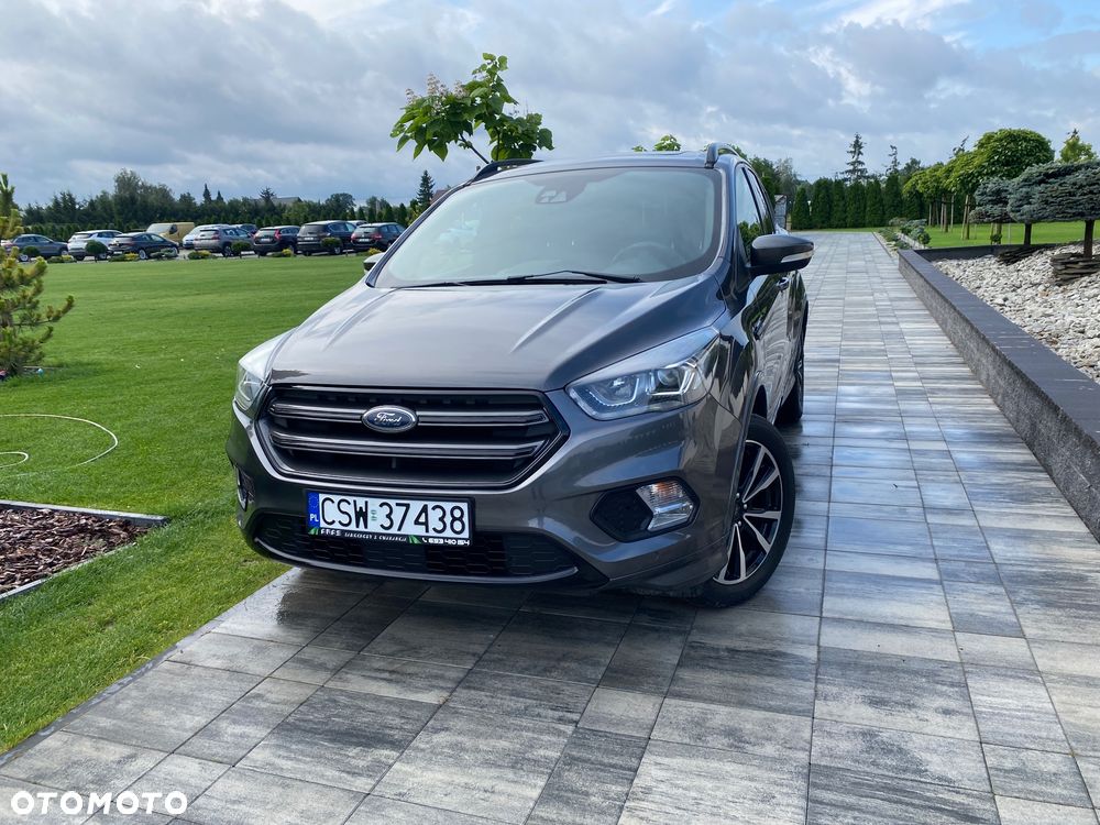 Ford Kuga 1.5 EcoBoost 2x4 ST-Line - 2