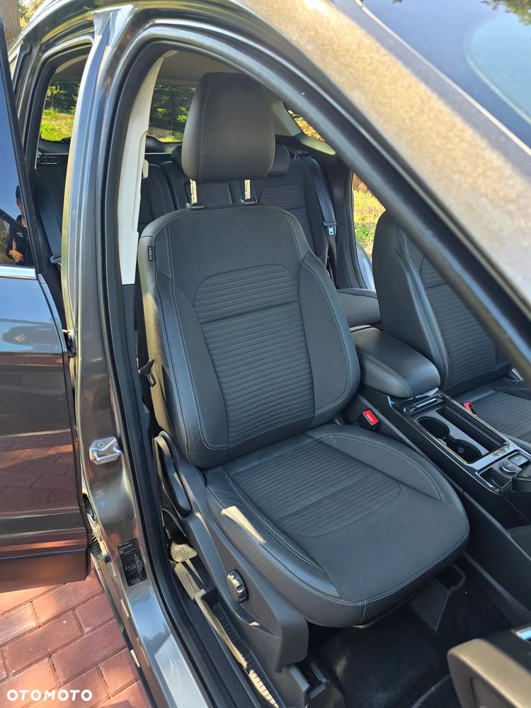 Ford Kuga 1.5 EcoBoost 2x4 Titanium - 21