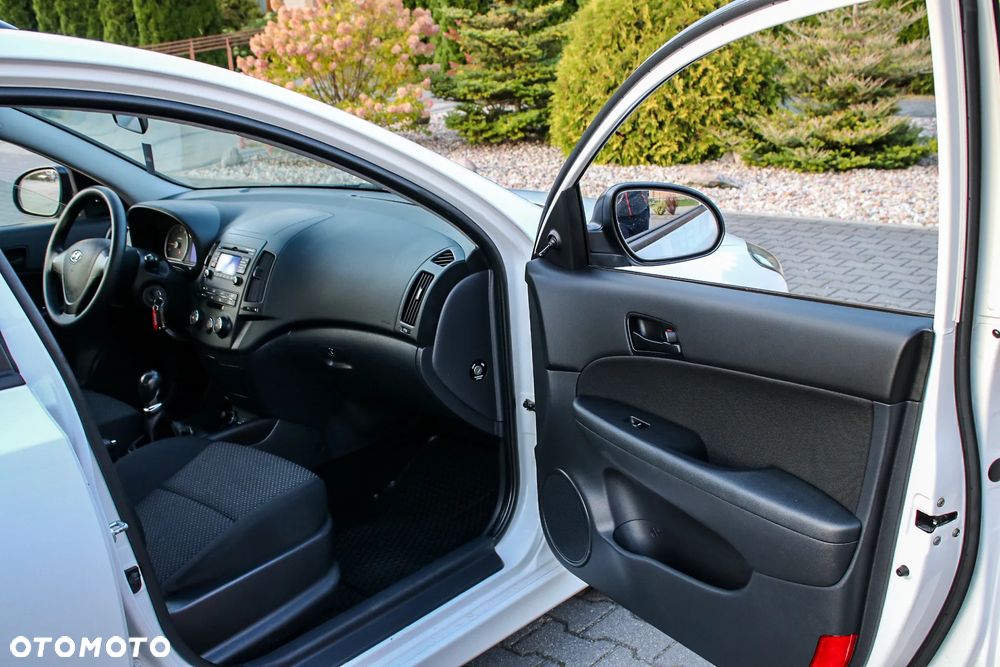 Hyundai i30 i30cw 1.4 Edition 20 - 20