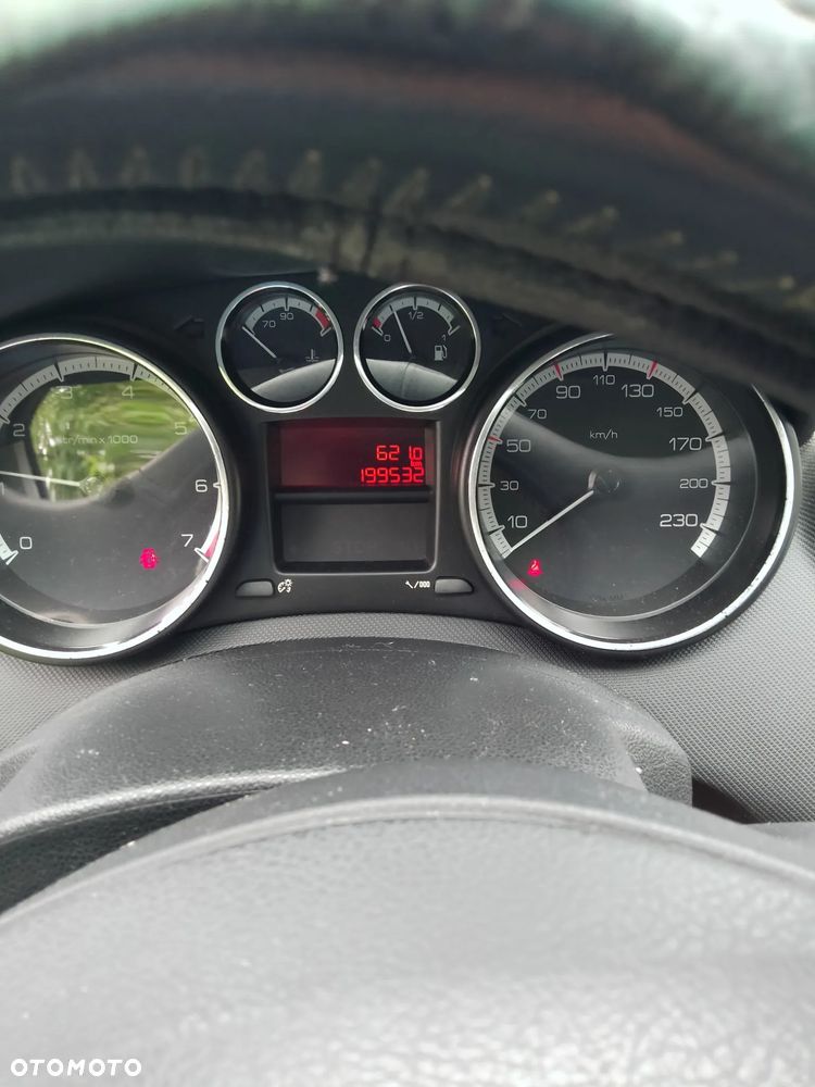 Peugeot 308 1.6 Premium - 8
