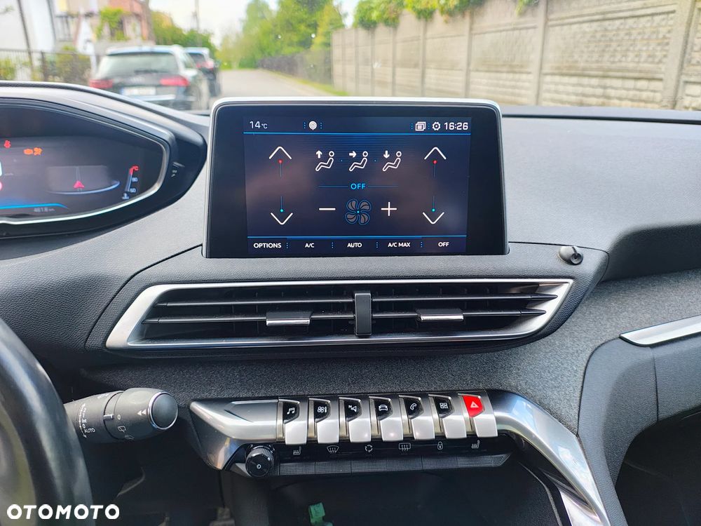 Peugeot 5008 - 25