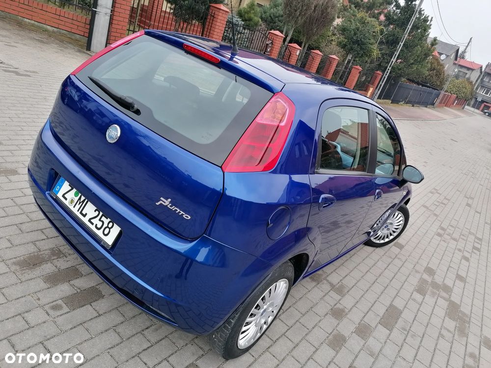 Fiat Punto 1.4 16V Dynamic - 29