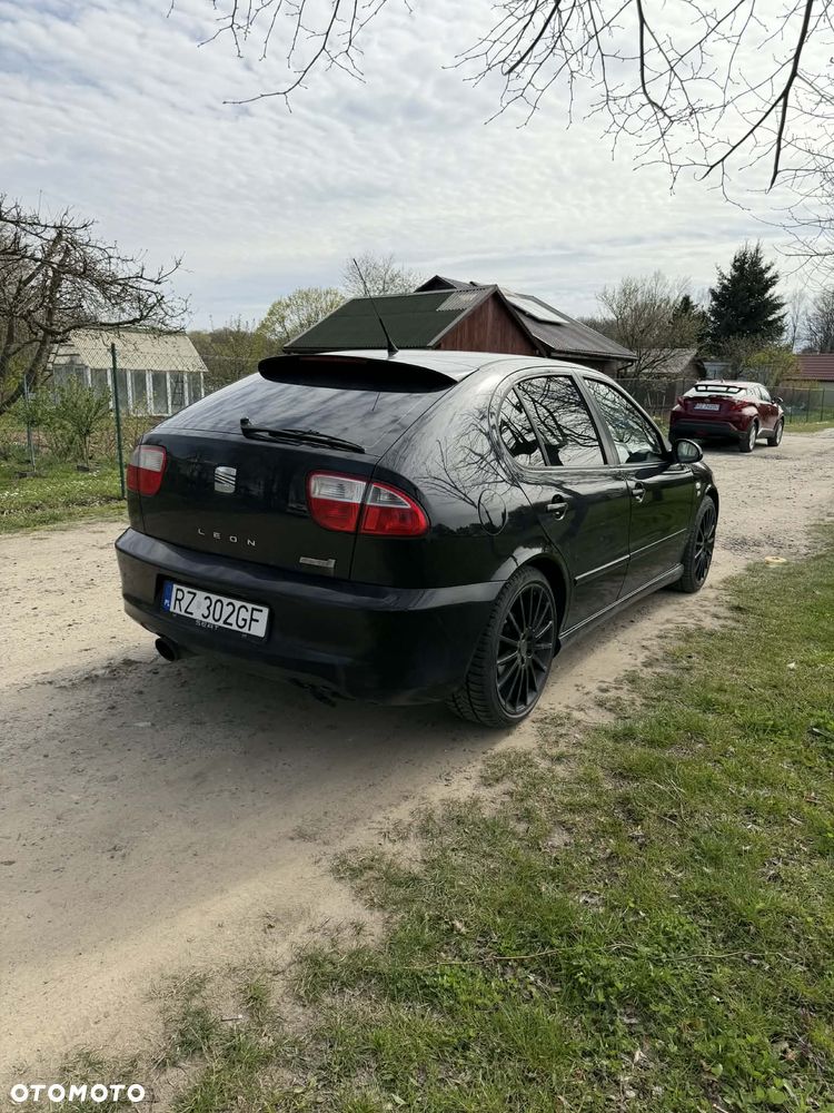 Seat Leon 1.8T Cupra R - 3