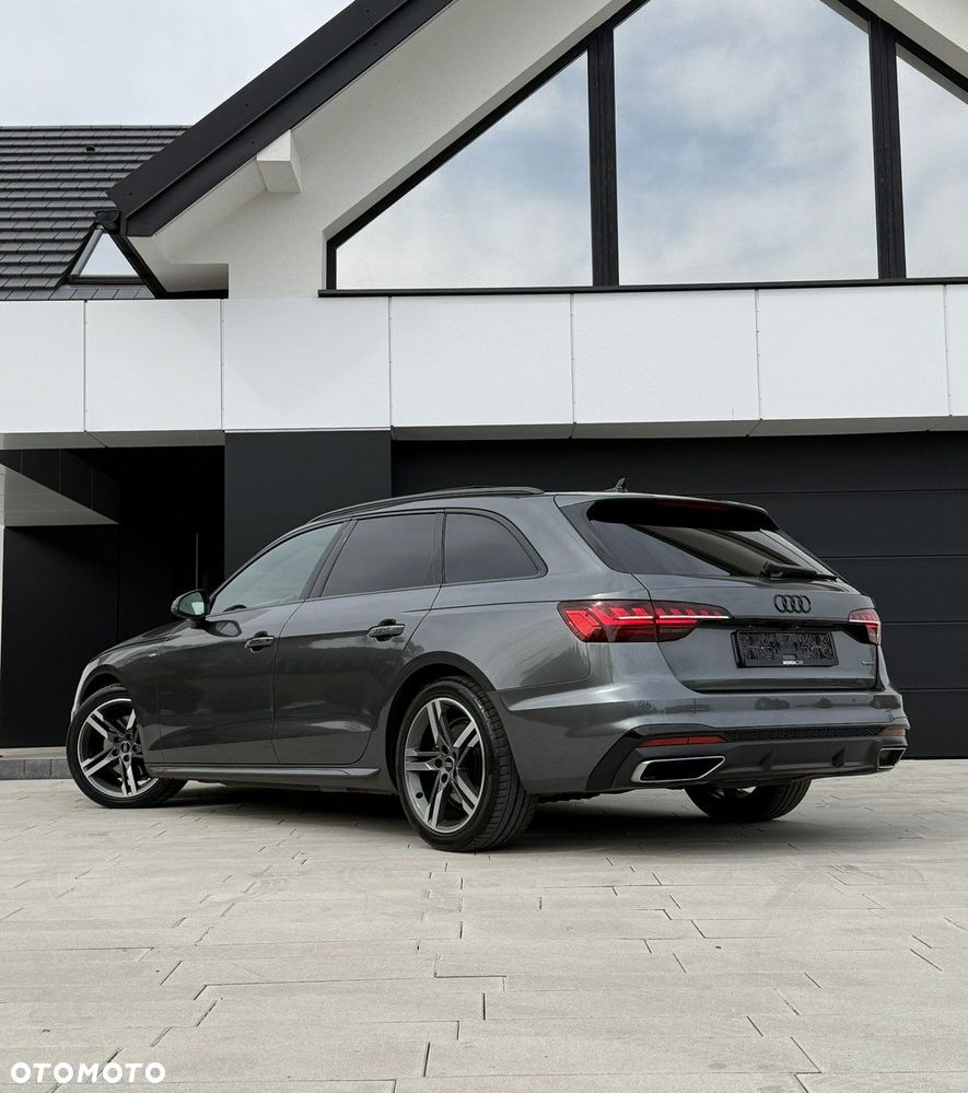 Audi A4 Avant 40 TDI quattro S tronic S line - 2