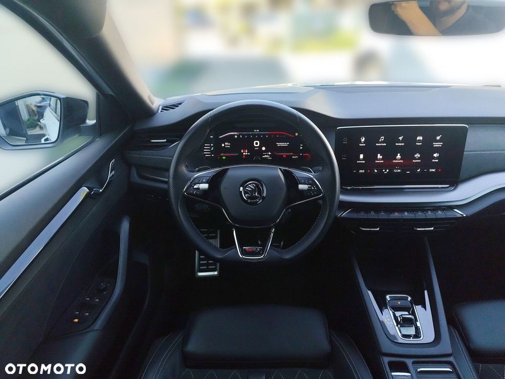 Skoda Octavia 2.0 TSI RS DSG - 18
