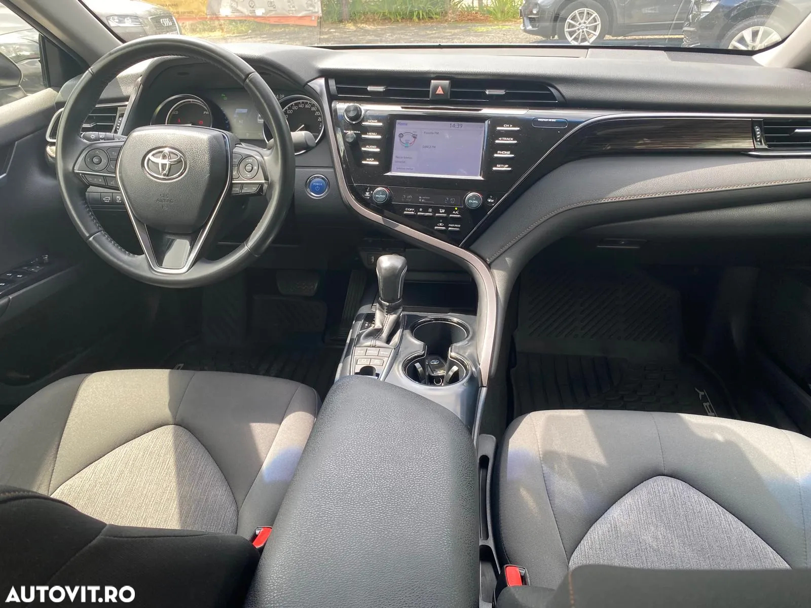 Toyota Camry 2.5 Hybrid Business - 5