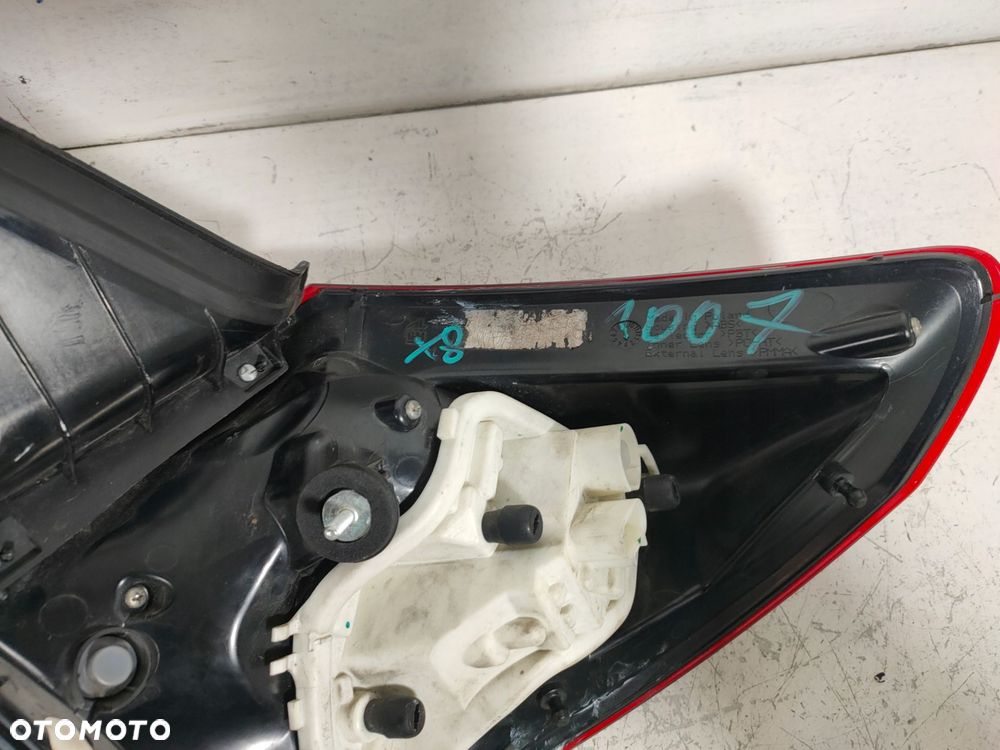lampa lewa tył opel astra 4 j 5d hb ciemna ładna - 3