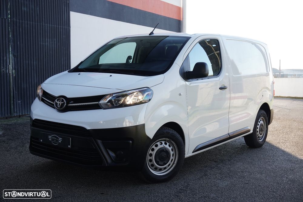 Toyota Proace - 1