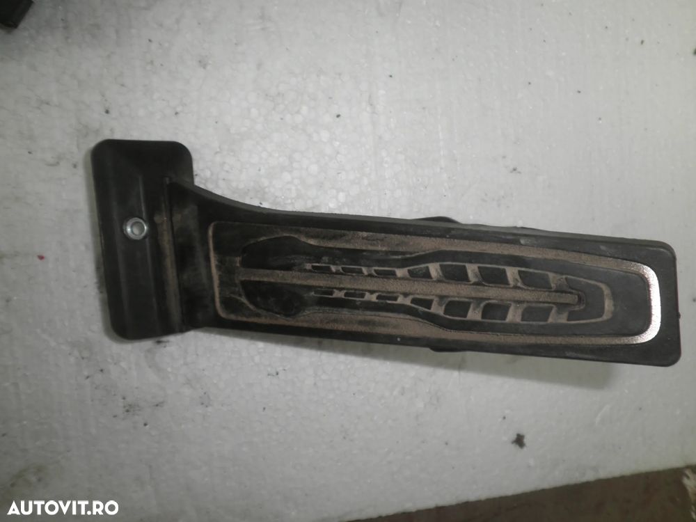 Pedala acceleratie BMW Seria 5 G30 G31, 2.0 Hybrid 2018 6871053