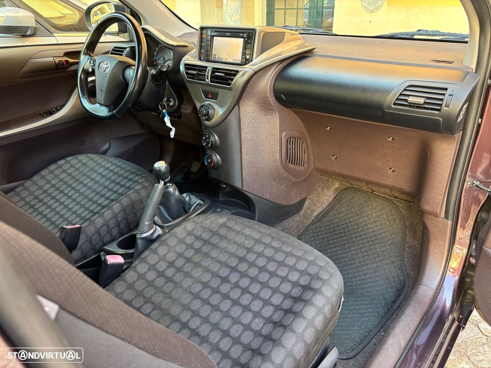 Toyota iQ 1.0 VVT-i 2 NAVI+Bluetooth - 10