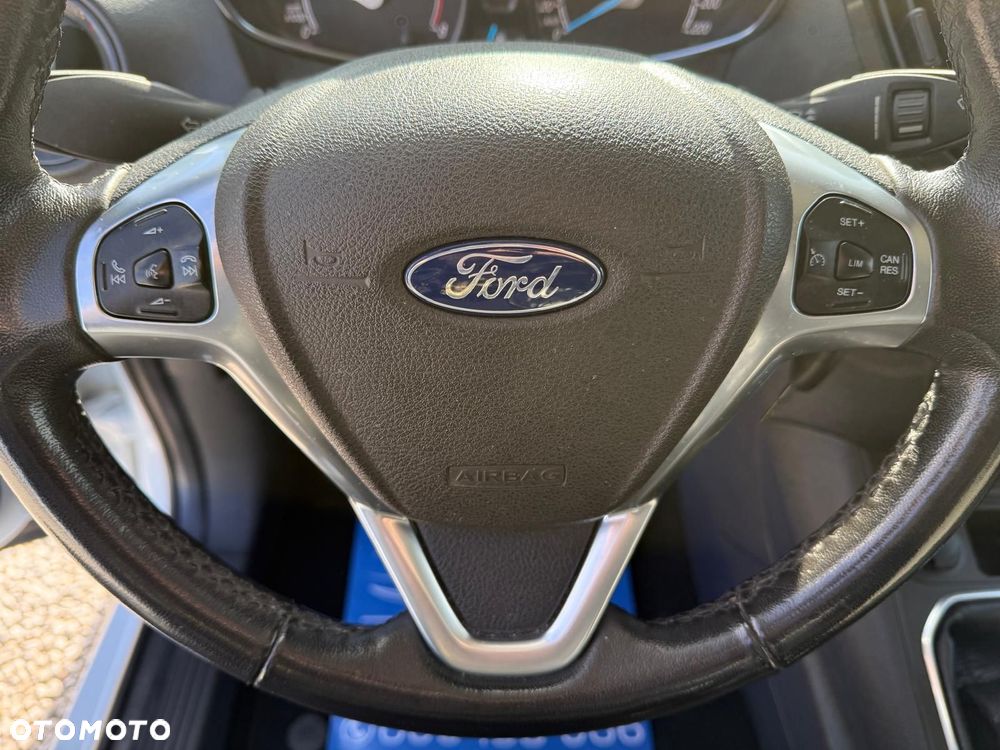 Ford Tourneo Courier 1.0 EcoBoost Trend - 23