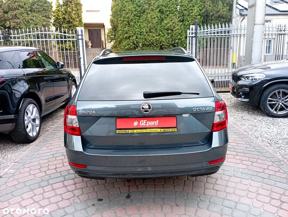 Skoda Octavia 1.6 TDI Ambition DSG - 5