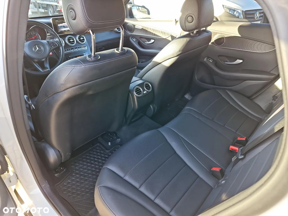 Mercedes-Benz GLC - 13