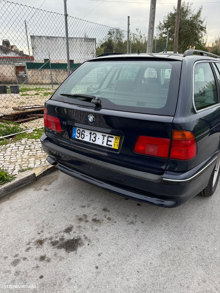 BMW 525 tds A Touring - 4
