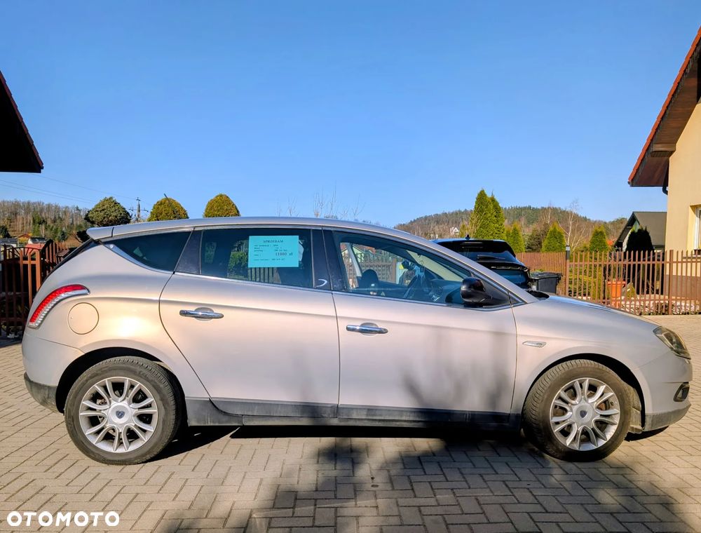 Lancia Delta 1.6 MJ Platino - 6