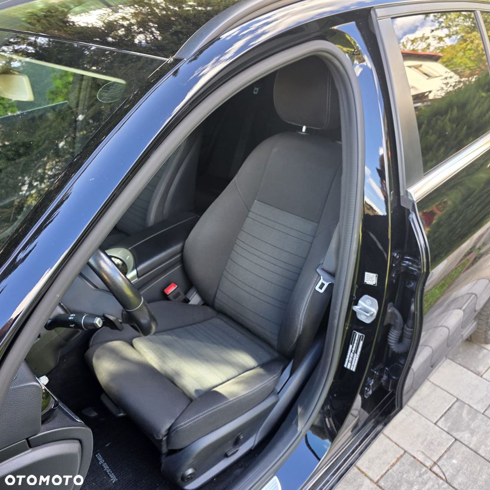 Mercedes-Benz 200D 2018 photo 4