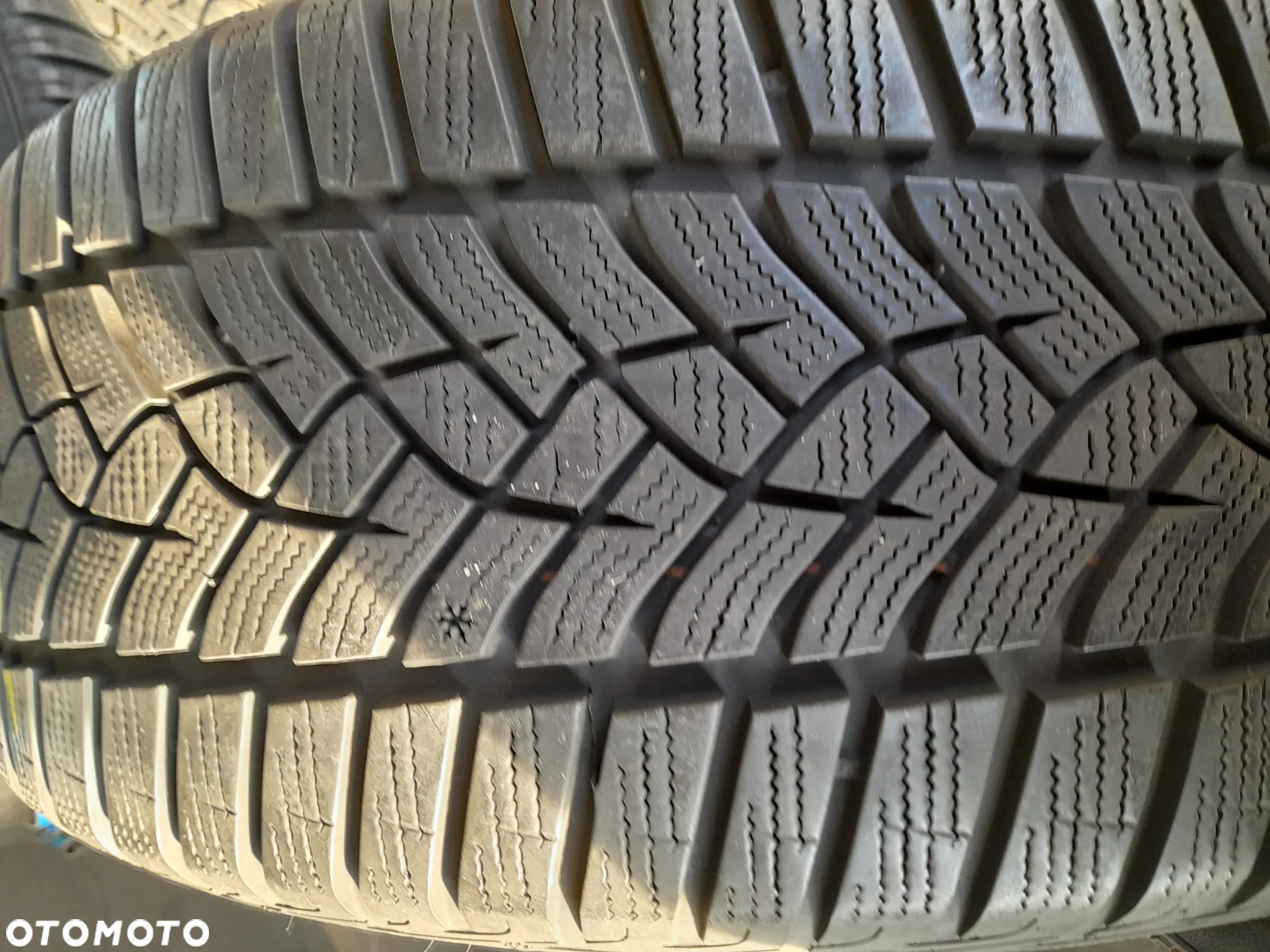 Opony zimowe Goodyear UltraGrip Performance+ 225/50 17 98H M+S - 5