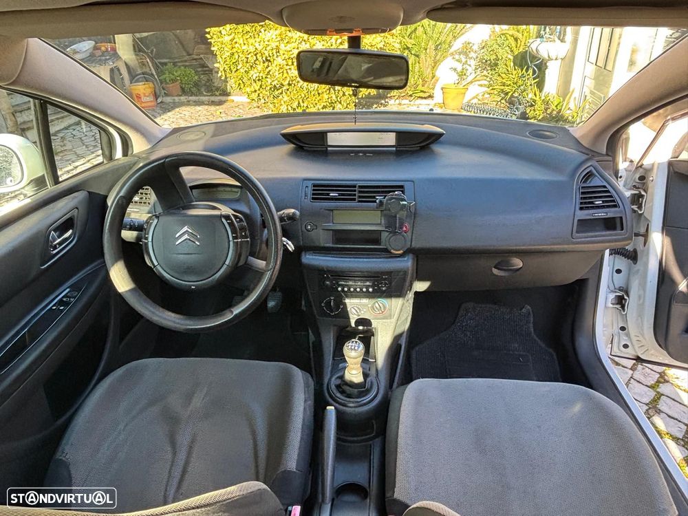 Citroën C4 1.6 HDi VTR - 4