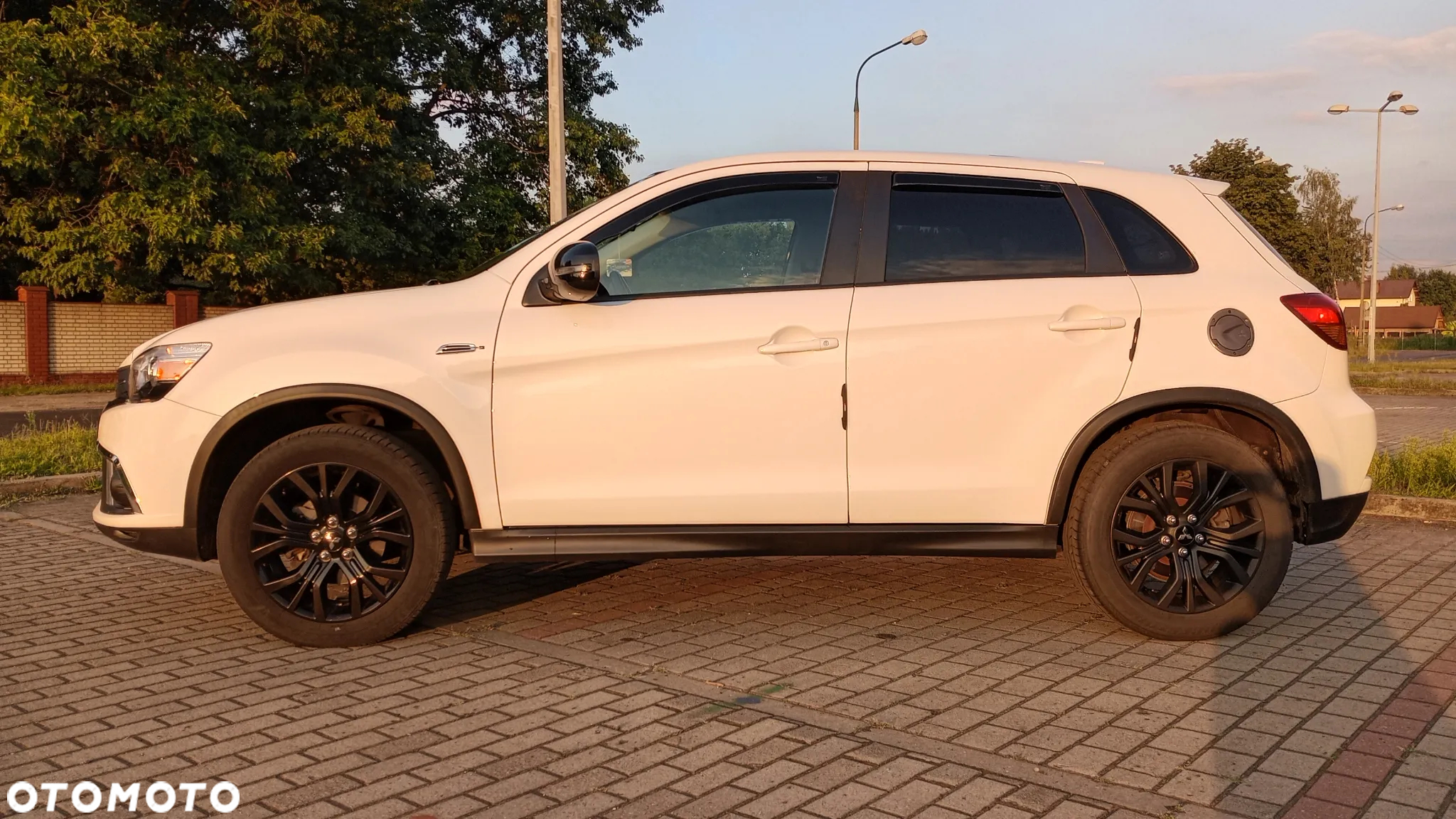 Mitsubishi ASX 2.0 Invite 4WD CVT - 8