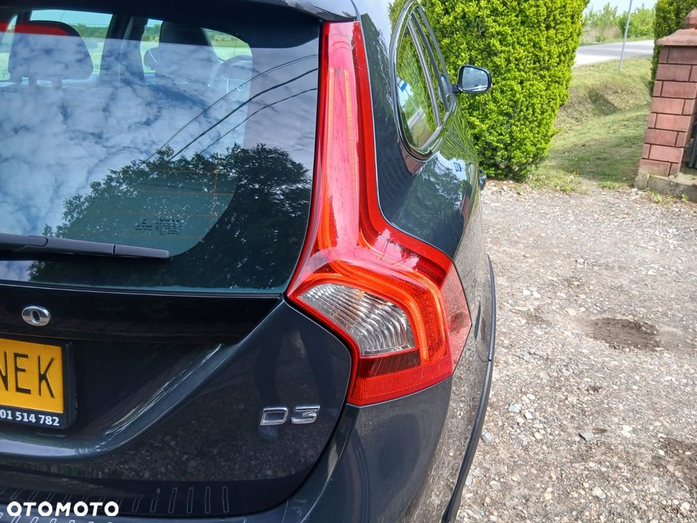 Volvo V60 D3 Summum - 15