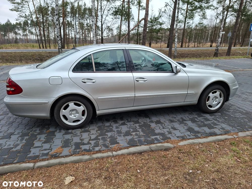 Mercedes-Benz Klasa E 220 CDI Automatik Avantgarde DPF - 15