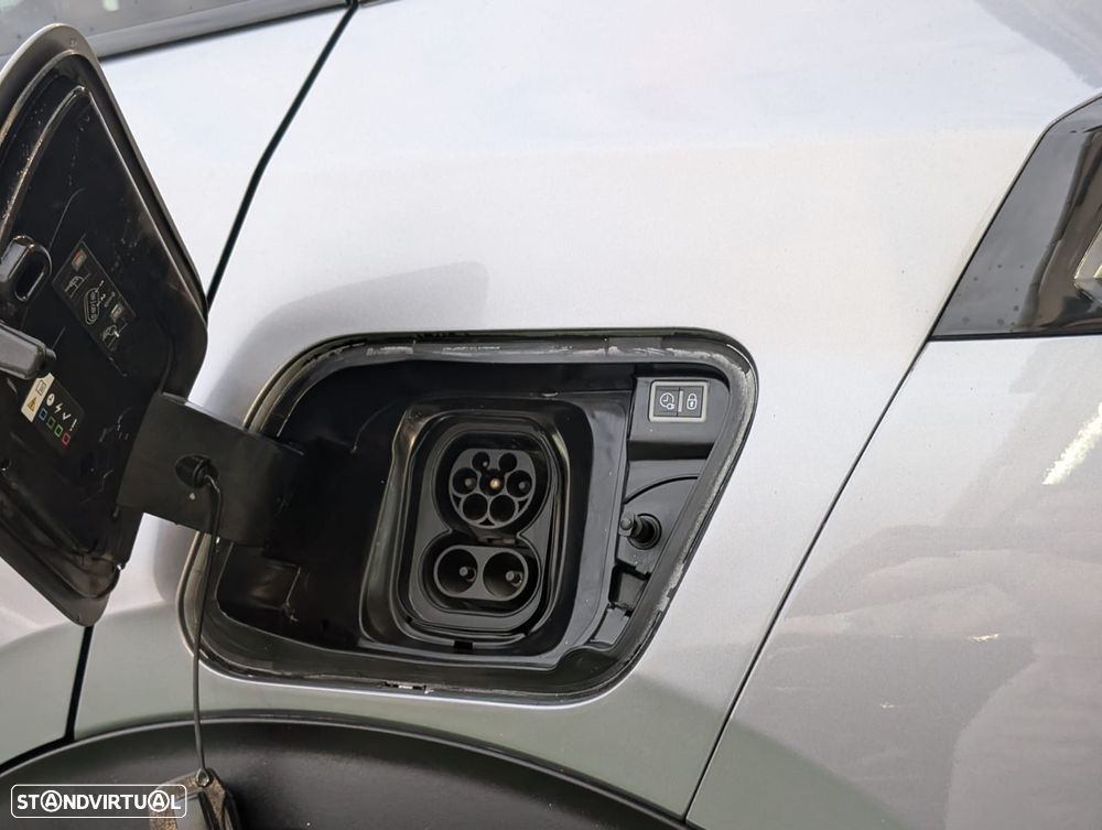 Peugeot e-2008 GT Pack - 16