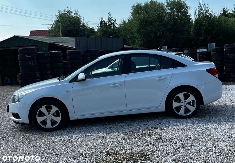 Chevrolet Cruze - 4