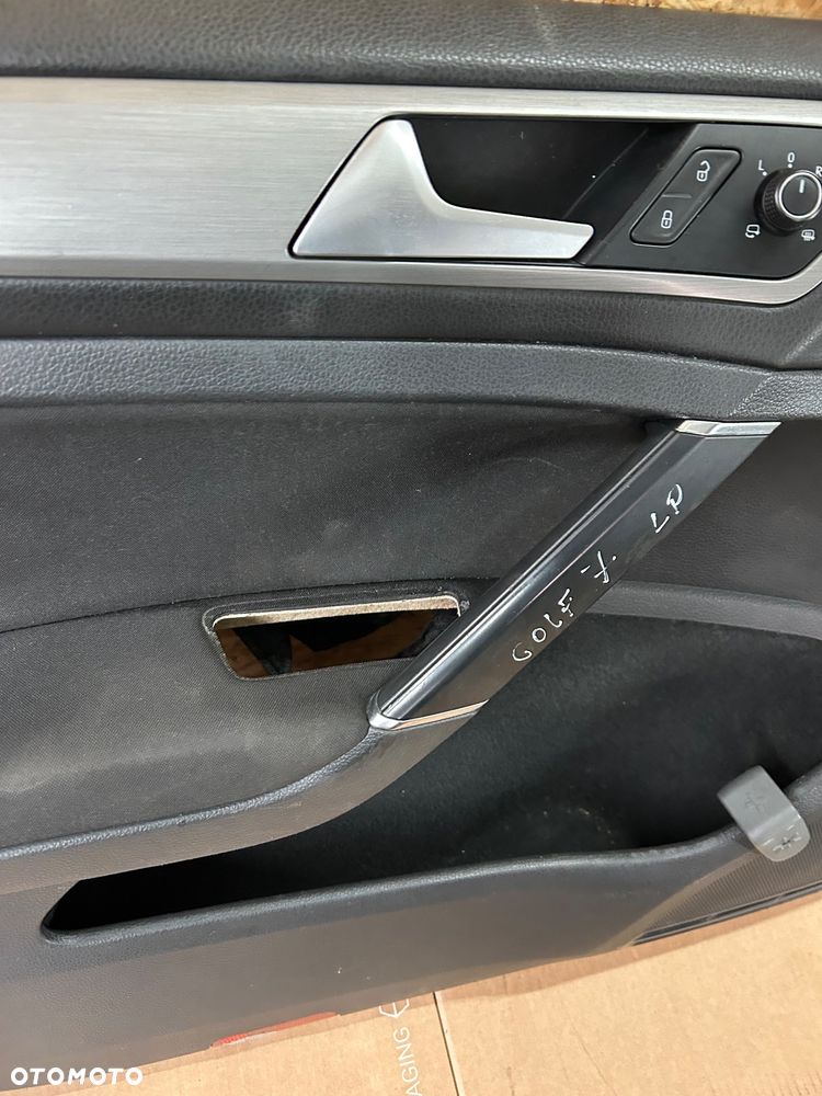 Volkswagen Golf VII boczek drzwi lewy przód tapicerka - 5