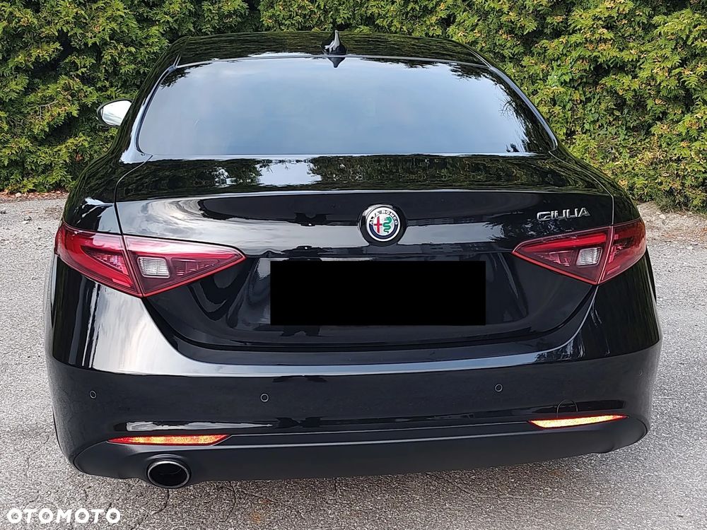 Alfa Romeo Giulia 2.0 Turbo - 2
