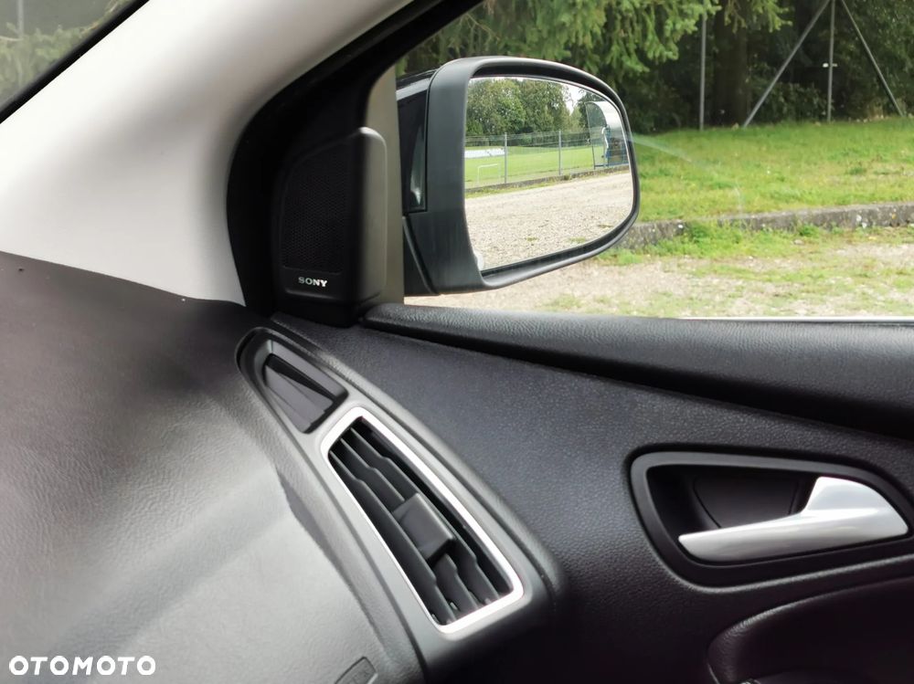 Ford Focus 1.5 EcoBoost STart-Stopp-System TITANIUM - 21