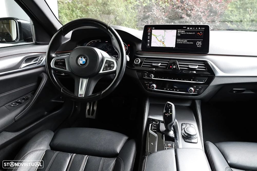 BMW 520 d Pack Desportivo M Auto - 14